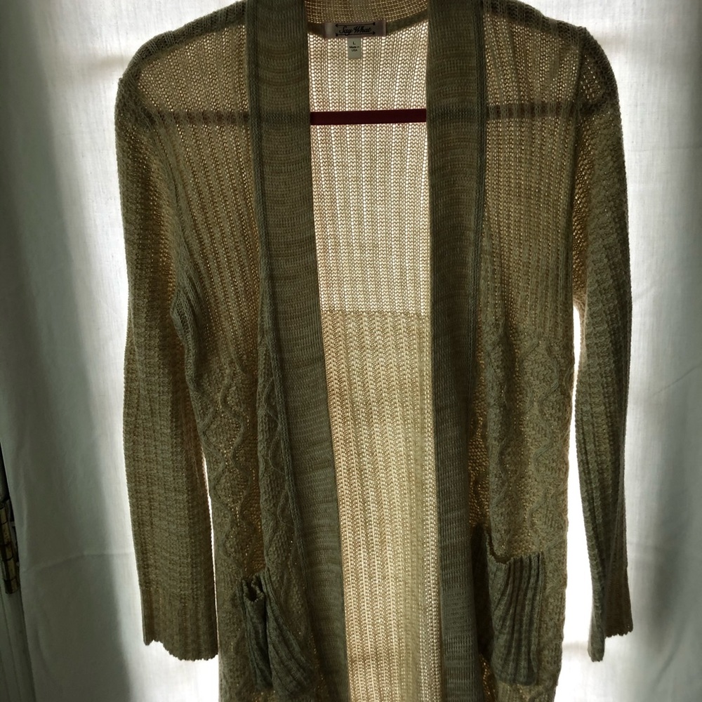Sweater - Picture 6 of 6